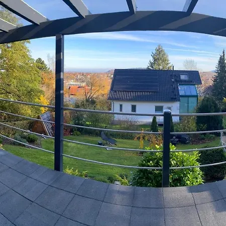 Hoch Ueber Den Daechern Von *